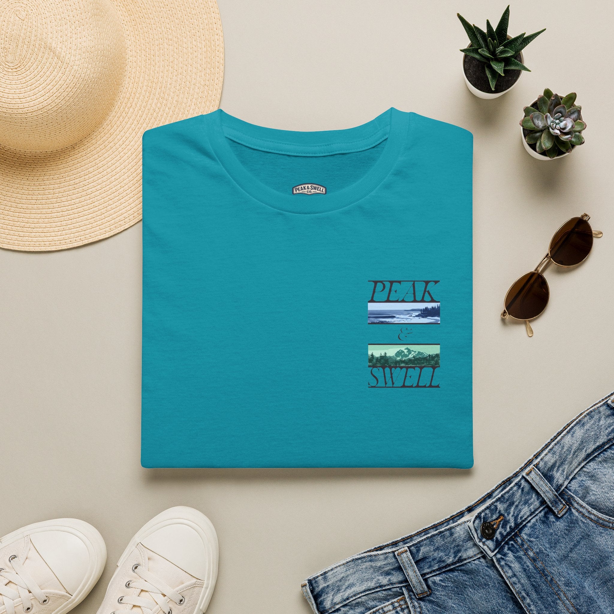 Minimal mountain & surf Graphic tee
