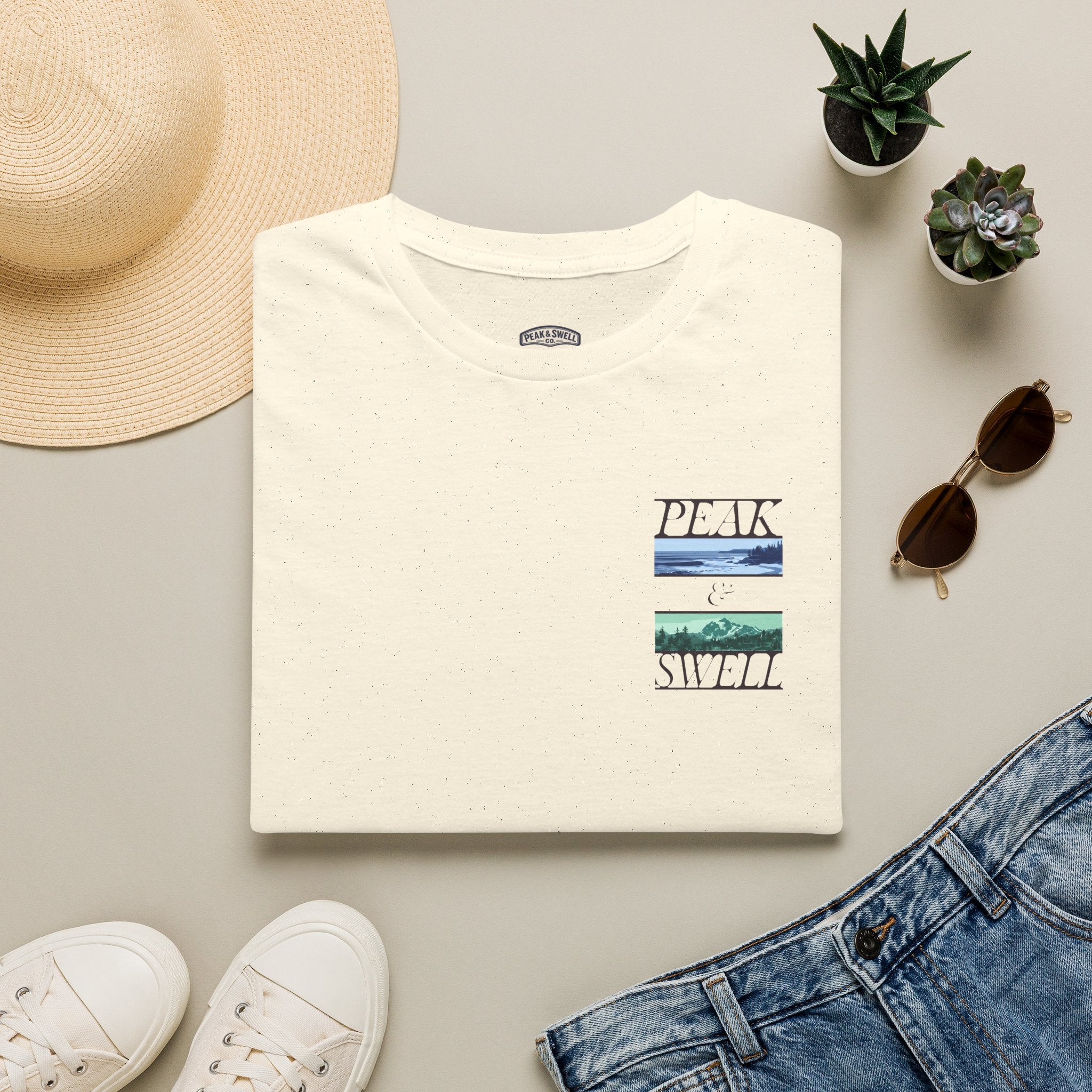Minimal mountain & surf Graphic tee